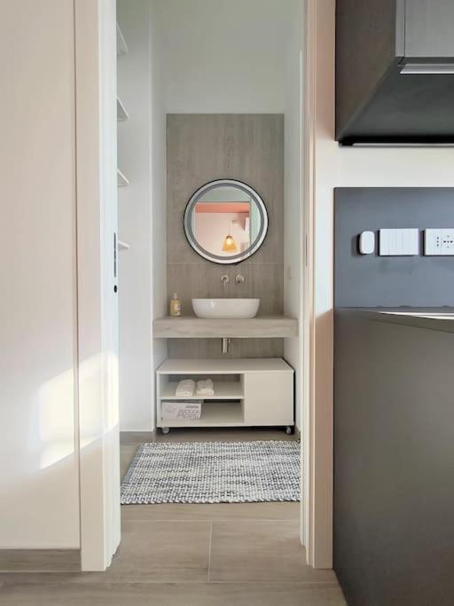 Apartment -city Gem- Stylish Urban Escape -lambrate- Mailand